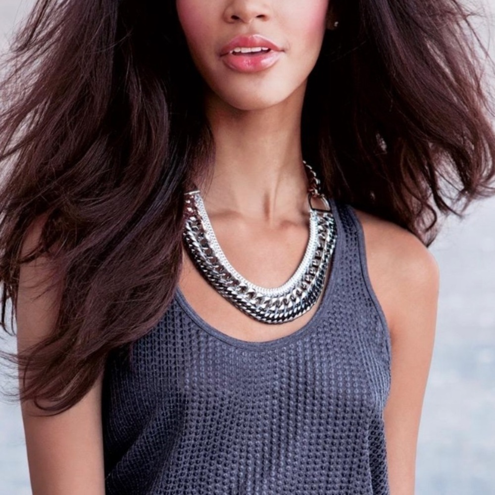 Stella & Dot Femme Fatale Statement Necklace